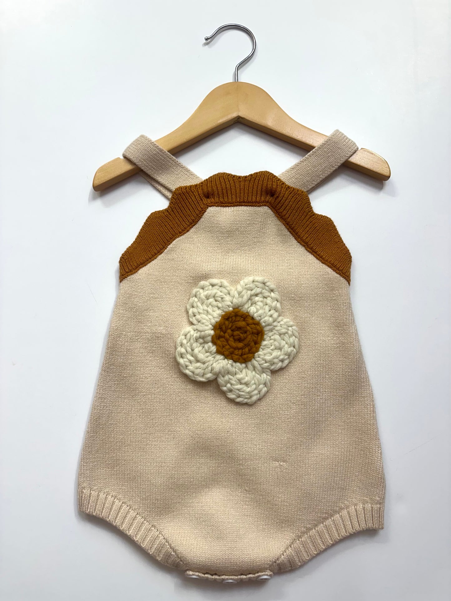 RTS 12-18 mo romper w/ white flower